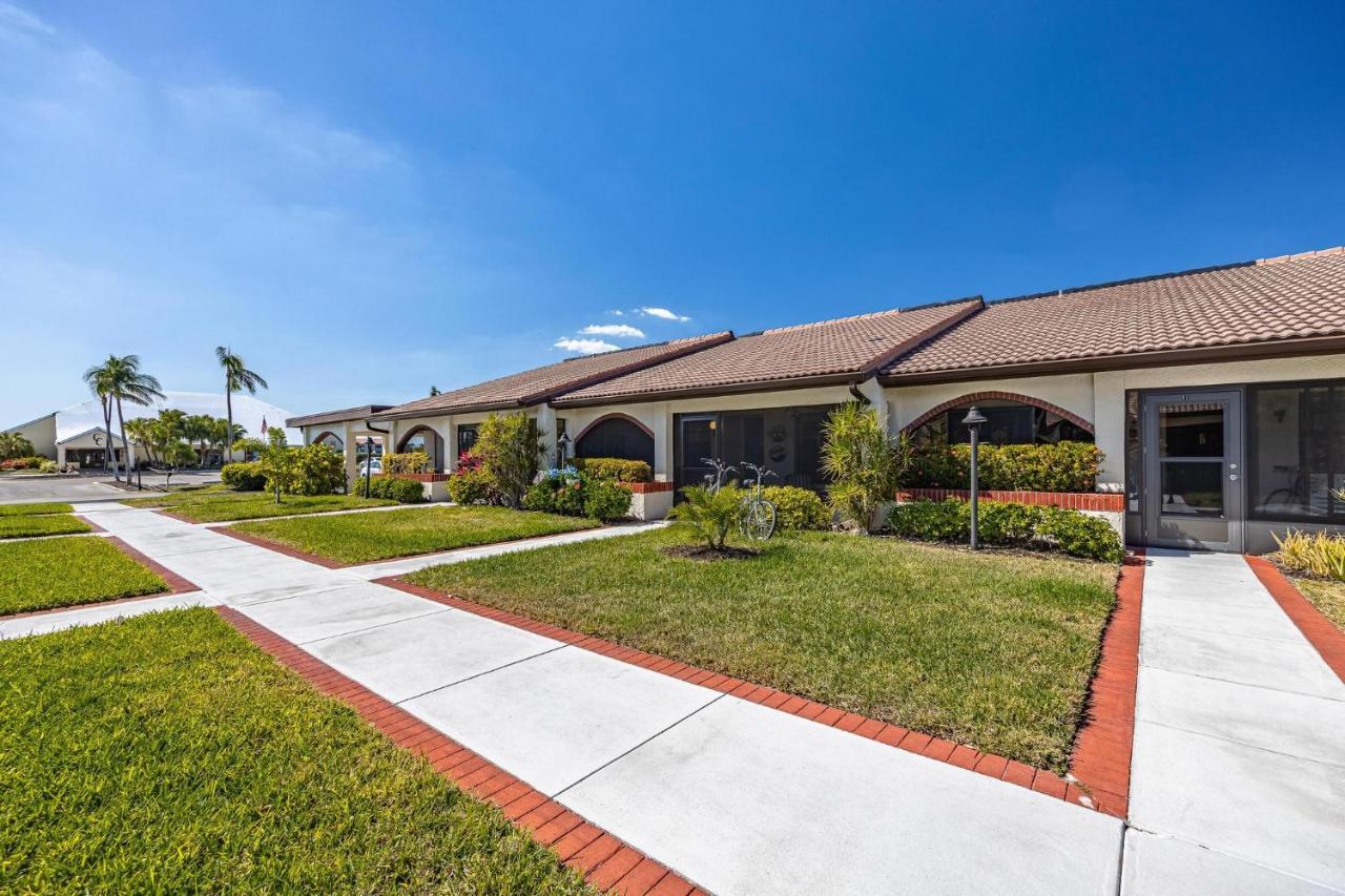 Association, Tennis Courts And Pool, Sleeps 4 - Cinnamon Cove Cozy Condo Fort Myers Exteriör bild