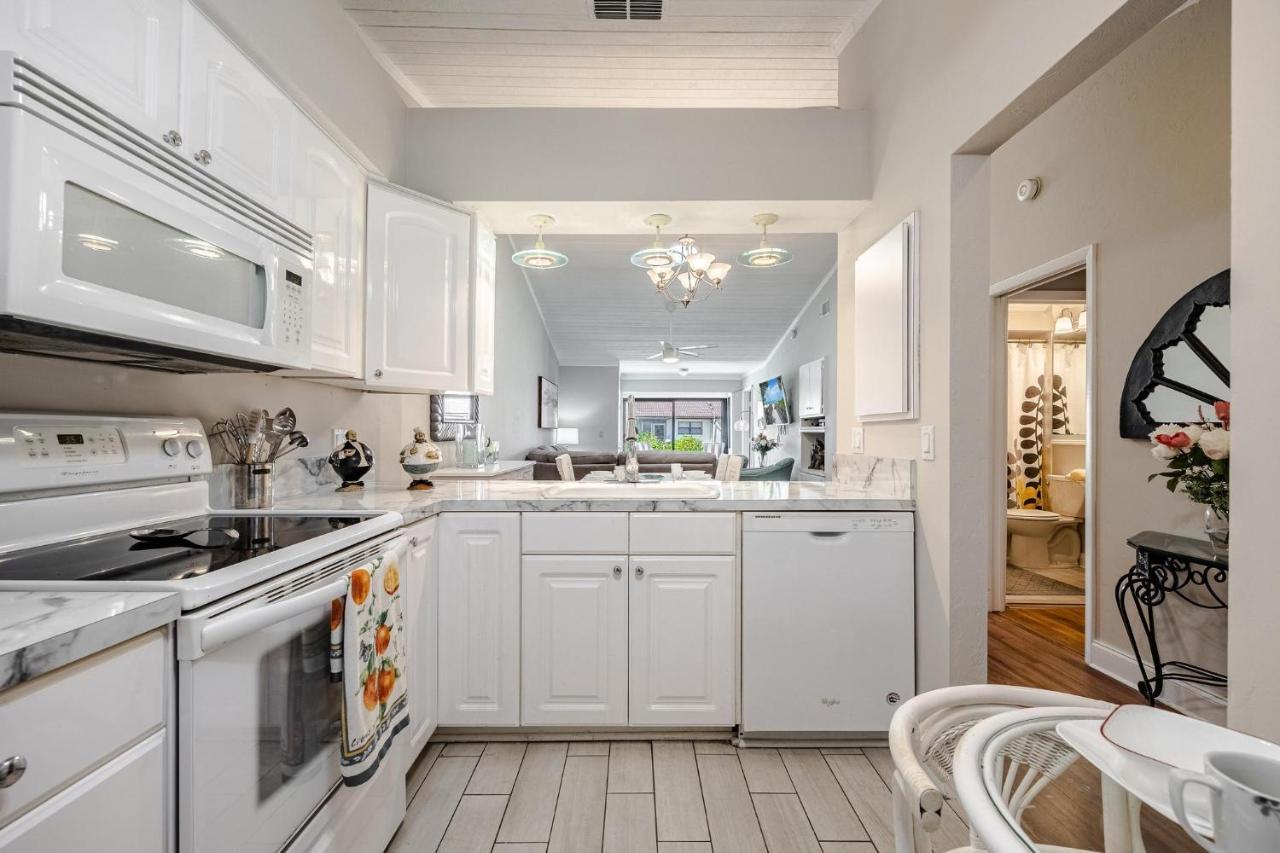 Association, Tennis Courts And Pool, Sleeps 4 - Cinnamon Cove Cozy Condo Fort Myers Exteriör bild