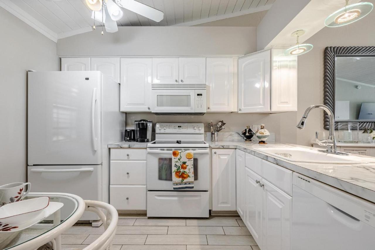 Association, Tennis Courts And Pool, Sleeps 4 - Cinnamon Cove Cozy Condo Fort Myers Exteriör bild